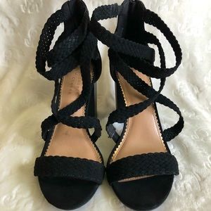 Lauren Conrad block heel